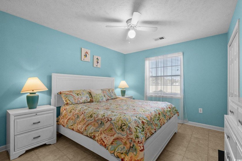 This beautiful 2 bedroom 2 bath undated unit in the gated - photo 18