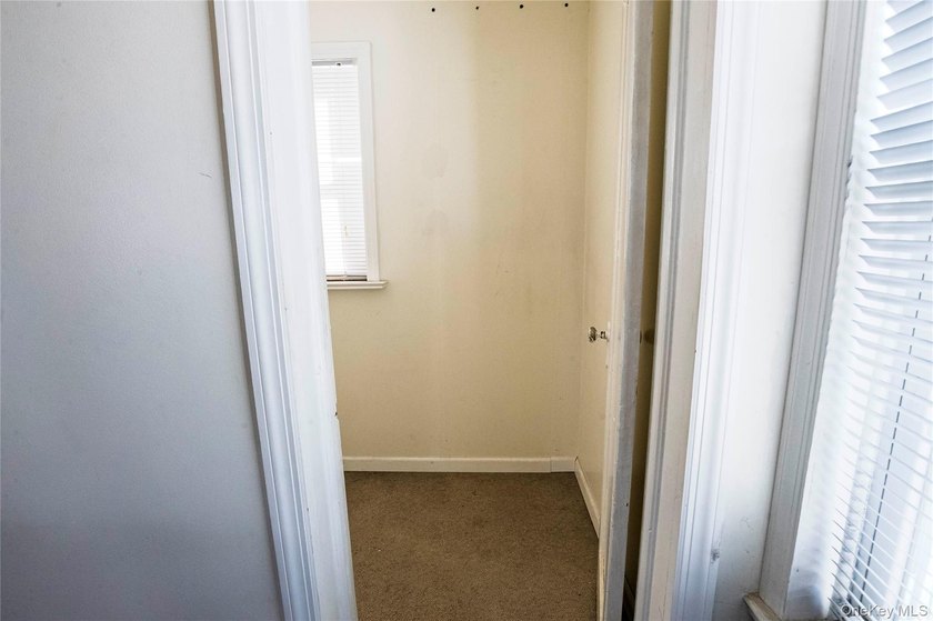 Here is a rare opportunity to own a well-cared for duplex - photo 18