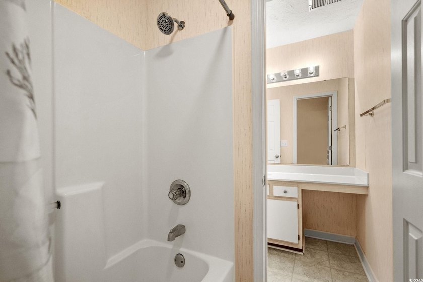 This beautiful 2 bedroom 2 bath undated unit in the gated - photo 21