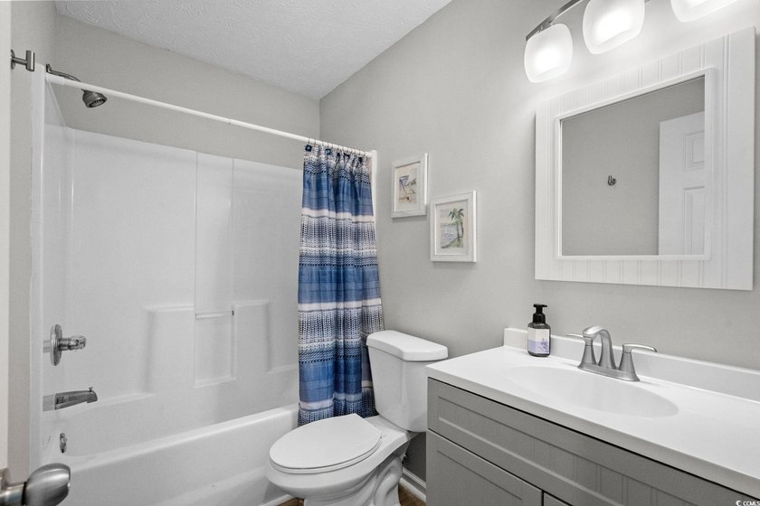 This beautiful 2 bedroom 2 bath undated unit in the gated - photo 23