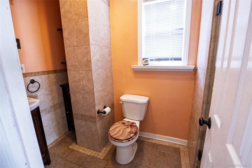 Here is a rare opportunity to own a well-cared for duplex - photo 24
