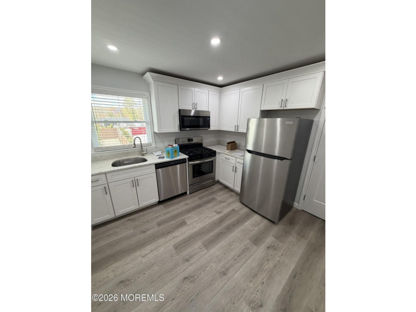 Exquisitely maintained multi-use property in Toms River. Fully - photo 25