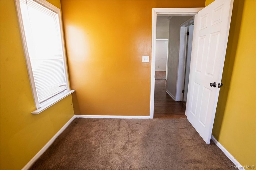 Here is a rare opportunity to own a well-cared for duplex - photo 27