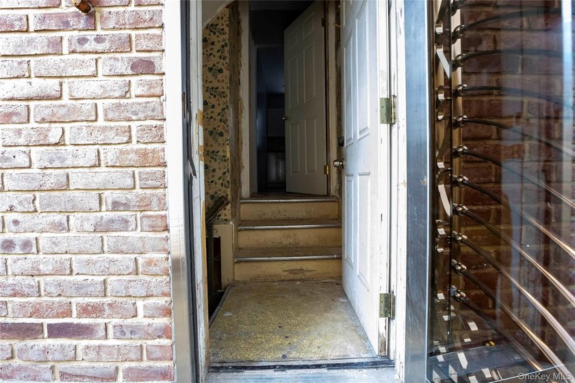 Here is a rare opportunity to own a well-cared for duplex - photo 30