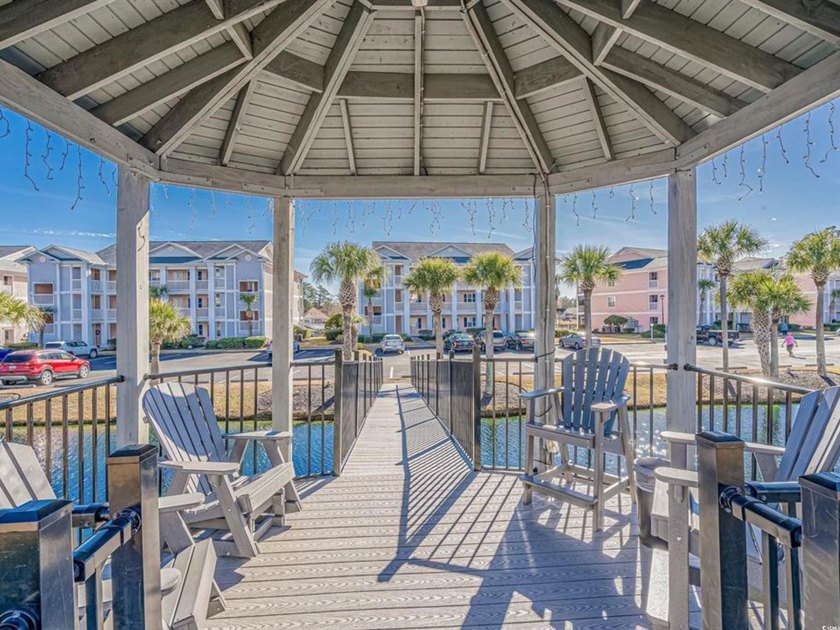 This beautiful 2 bedroom 2 bath undated unit in the gated - photo 31