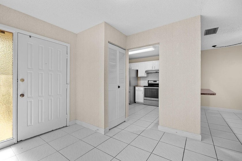Come enjoy easy living in this well-maintained and updated - photo 36
