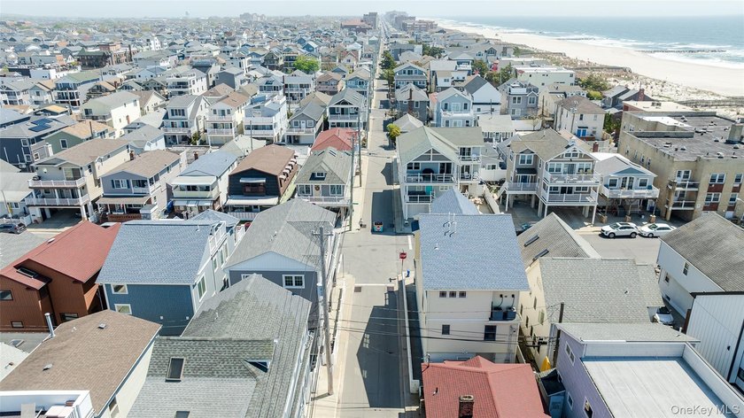 Experience the best of coastal living in this beautiful 2015 - photo 40