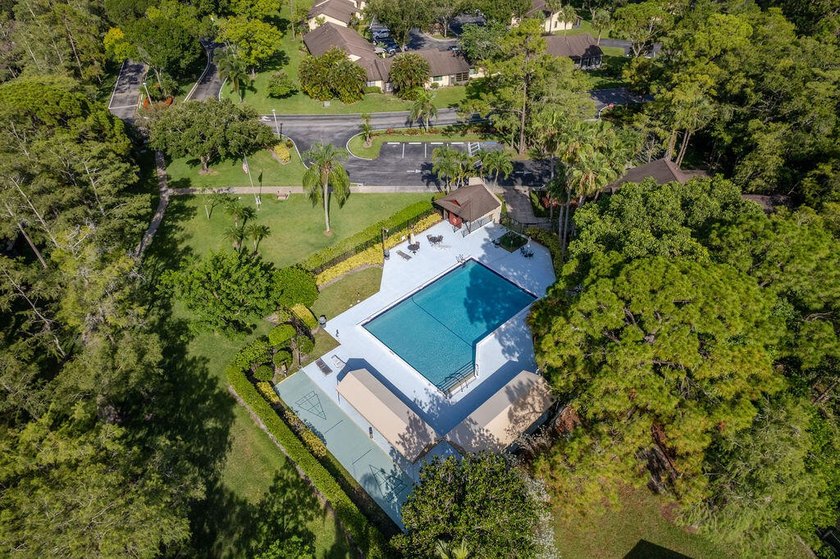 Come enjoy easy living in this well-maintained and updated - photo 41