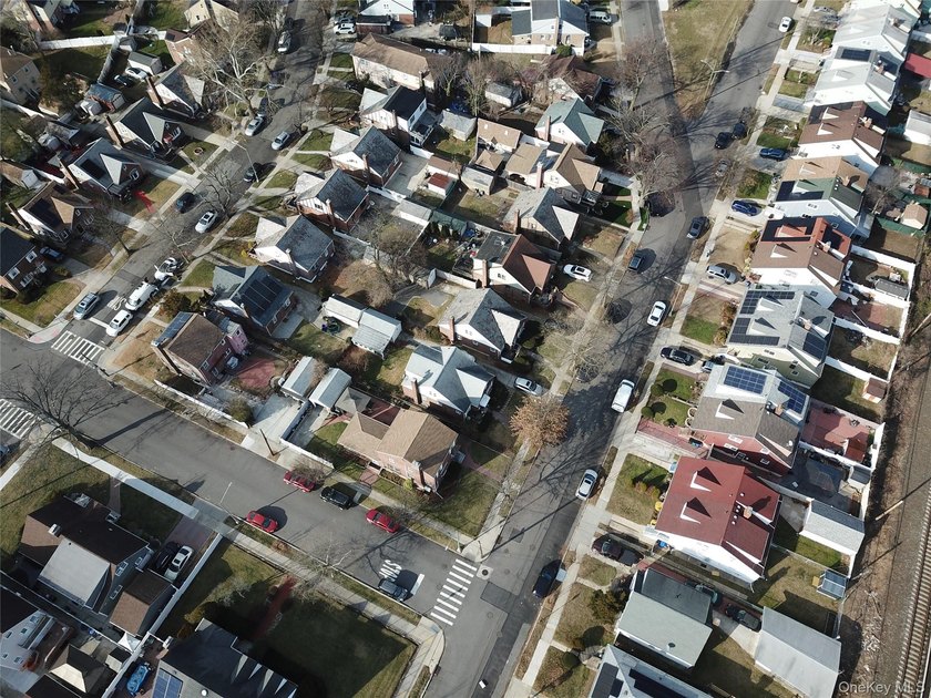 Here is a rare opportunity to own a well-cared for duplex - photo 44