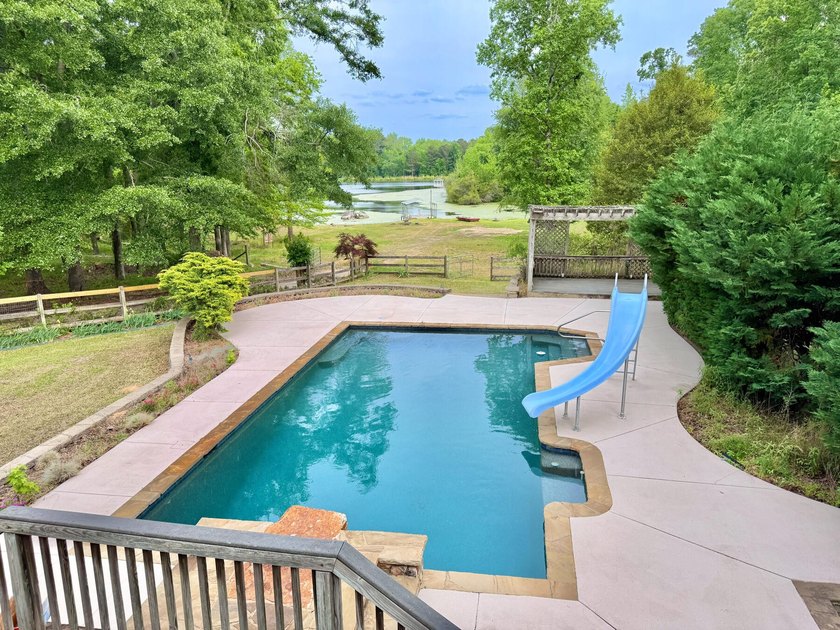 Welcome home to your peaceful, private retreat on 8.25 acres - photo 11