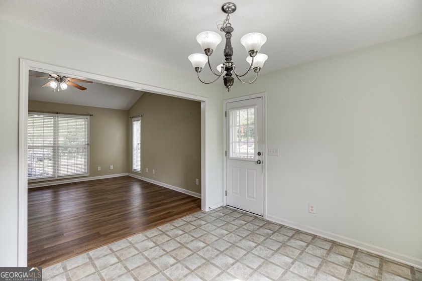 Discover the perfect blend of country living &amp; everyday - photo 12