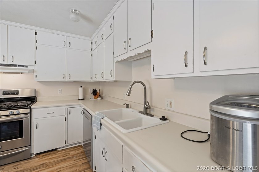 ALERT!! GOLDILOCKS PROPERTY!! With massive views, gentle &amp; - photo 19