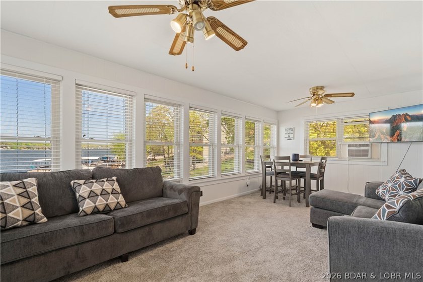 ALERT!! GOLDILOCKS PROPERTY!! With massive views, gentle &amp; - photo 23