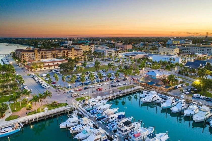 Discover your dream waterfront home site on Indian River Drive - photo 26