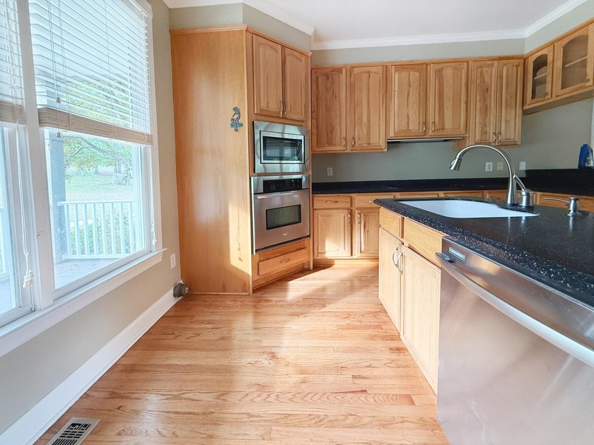 Welcome home to your peaceful, private retreat on 8.25 acres - photo 29