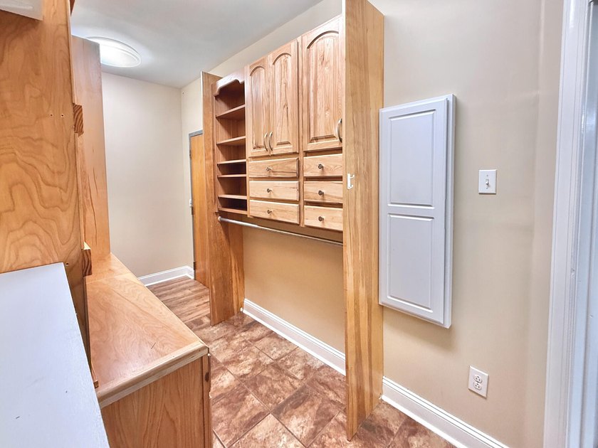 Welcome home to your peaceful, private retreat on 8.25 acres - photo 39