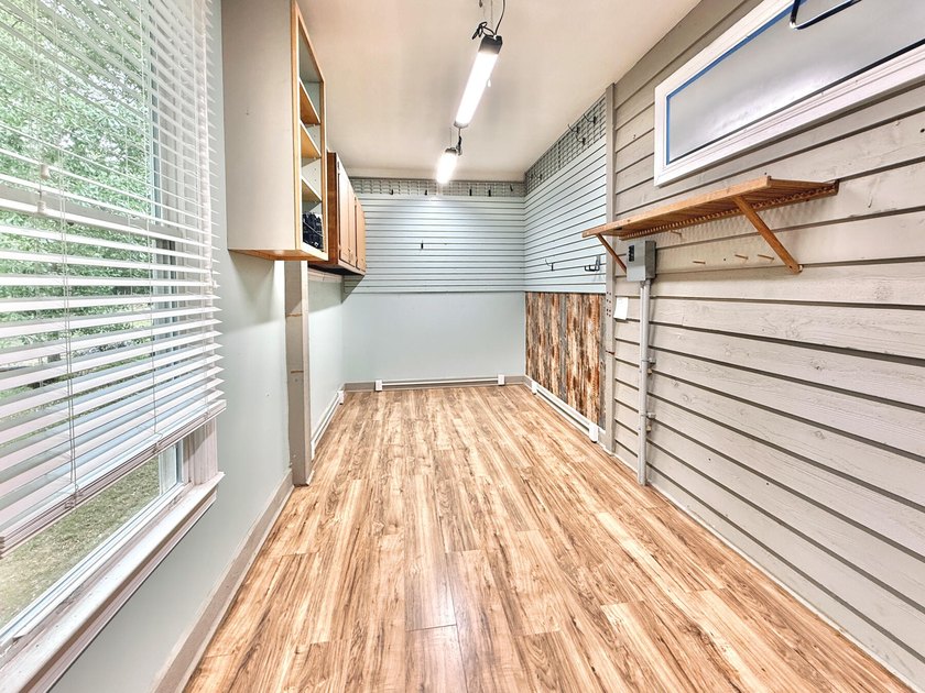 Welcome home to your peaceful, private retreat on 8.25 acres - photo 40