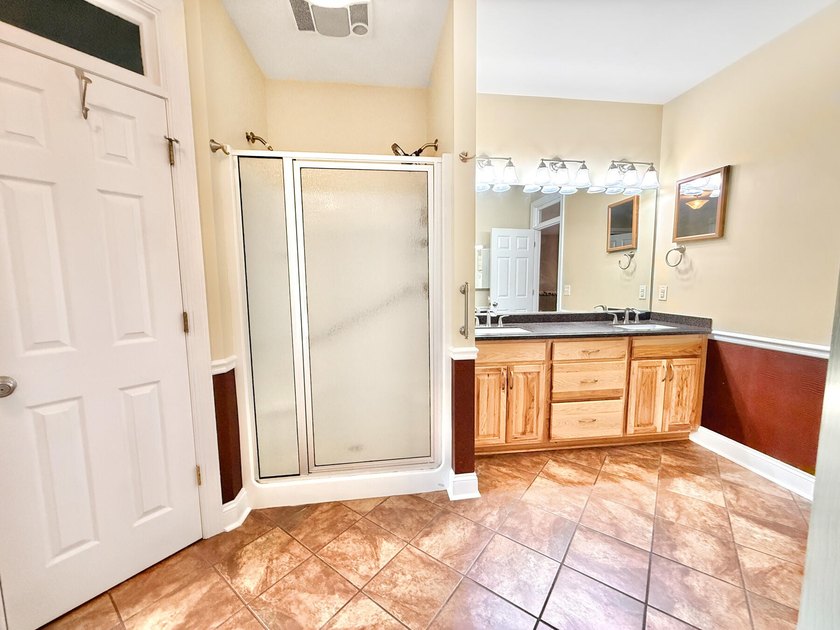 Welcome home to your peaceful, private retreat on 8.25 acres - photo 41