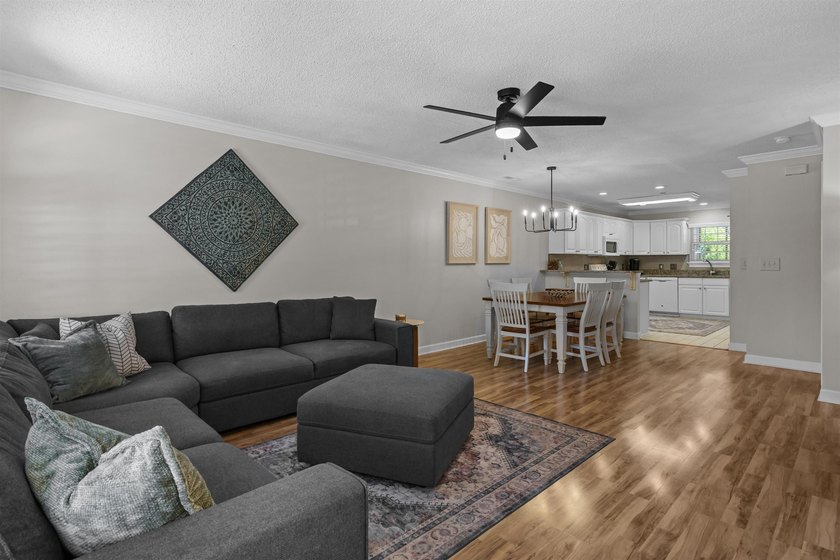 Welcome to 1418 Cane St. #4, a charming 3-bedroom, 2-bath - photo 13