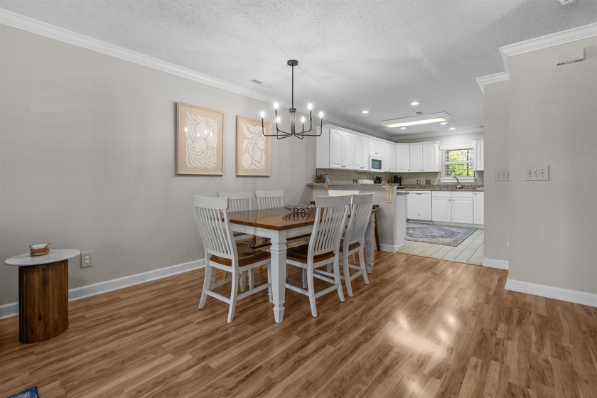 Welcome to 1418 Cane St. #4, a charming 3-bedroom, 2-bath - photo 14