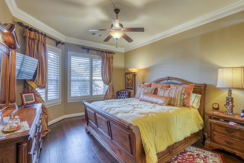 Don't miss this beautiful 2-bedroom, 2-bathroom townhome in the - photo 14
