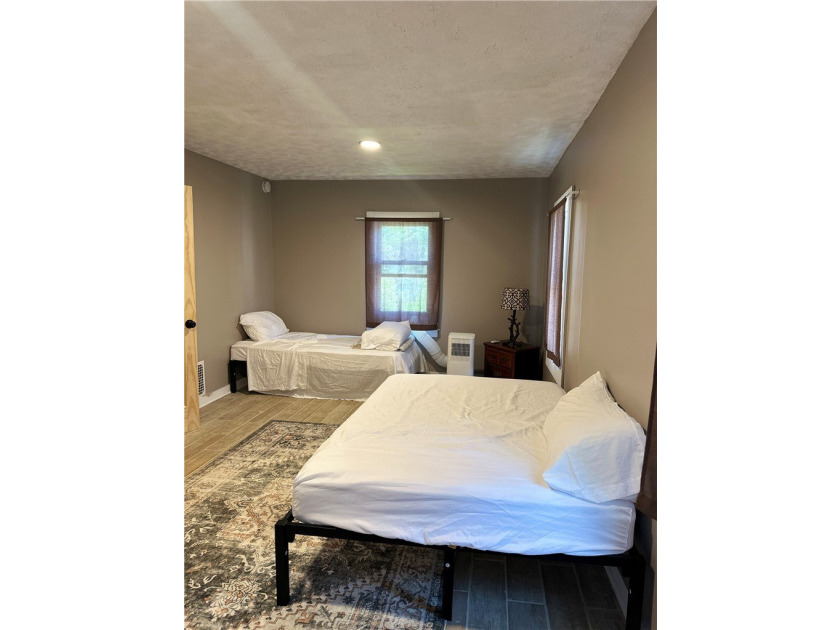 Welcome to 35 Bolton Avenue-a completely renovated, move-in - photo 19