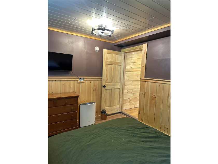 Welcome to 35 Bolton Avenue-a completely renovated, move-in - photo 24