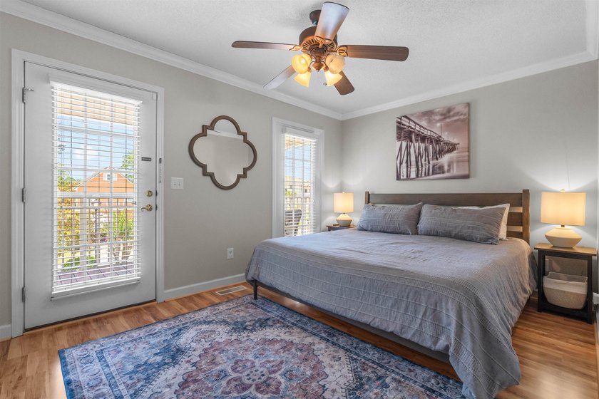 Welcome to 1418 Cane St. #4, a charming 3-bedroom, 2-bath - photo 32