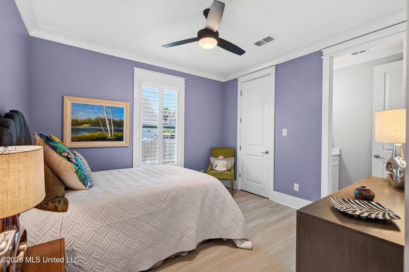 Welcome to this home where LUXURY meets LIFESTYLE!! Convenient - photo 25