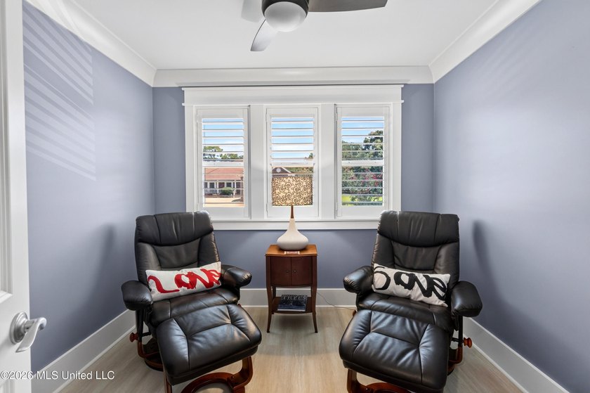 Welcome to this home where LUXURY meets LIFESTYLE!! Convenient - photo 37