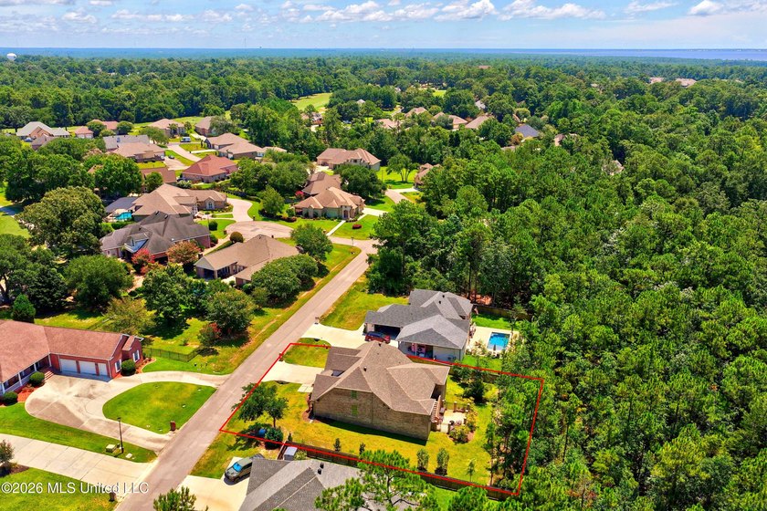 Welcome to this home where LUXURY meets LIFESTYLE!! Convenient - photo 50