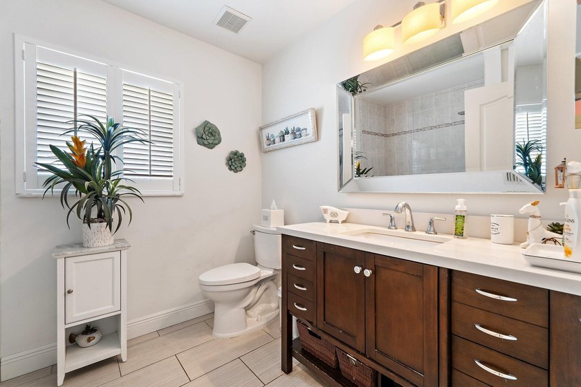 Short sale addendum must be included on all offers. 3 bedroom, 2 - photo 24