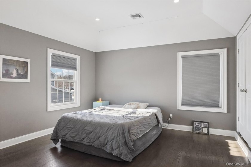 Beautiful Spacious home, prime - photo 15