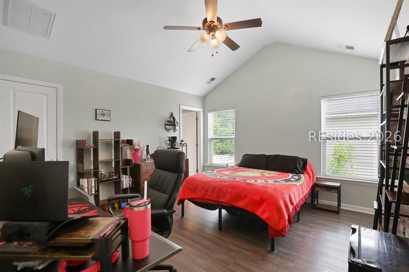 Offered at $400,000, this beautifully maintained 4-bedroom, 2 - photo 19