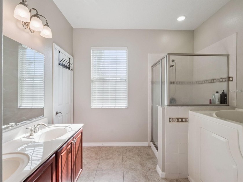 Under contract-accepting backup offers. 14571 Bahama Swallow - photo 9