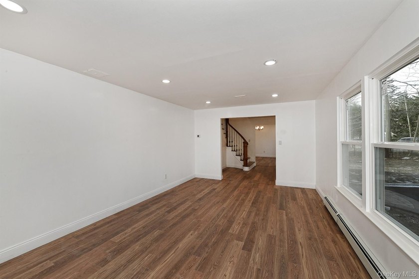 Welcome to 34 Warner Road, Huntington NY. This totally renovated - photo 12