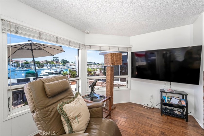 Furnished Winter Seasonal Rental. Defined by the charm of an - photo 14