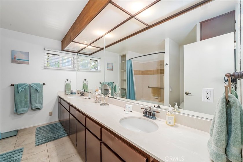 Furnished Winter Seasonal Rental. Defined by the charm of an - photo 33