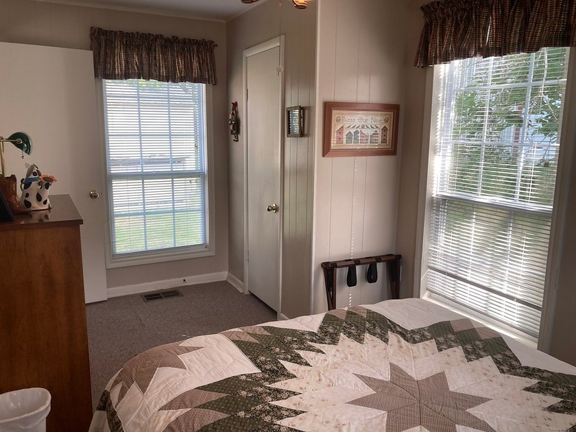 This property has a total of 2900 square feet of living space, 5 - photo 25