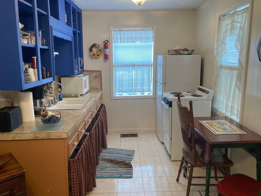 This property has a total of 2900 square feet of living space, 5 - photo 28