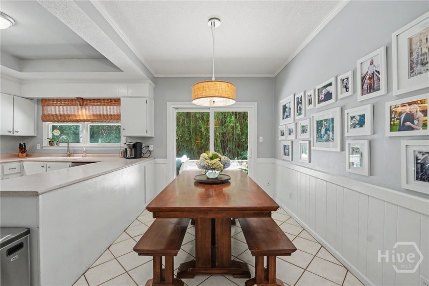 Welcome home to this beautifully maintained 4-bedroom, 2.5-bath - photo 20