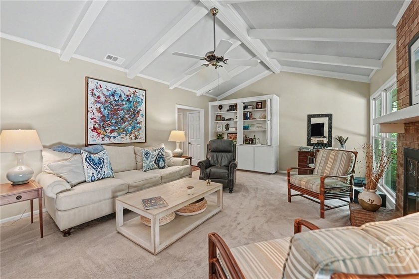 Welcome home to this beautifully maintained 4-bedroom, 2.5-bath - photo 26