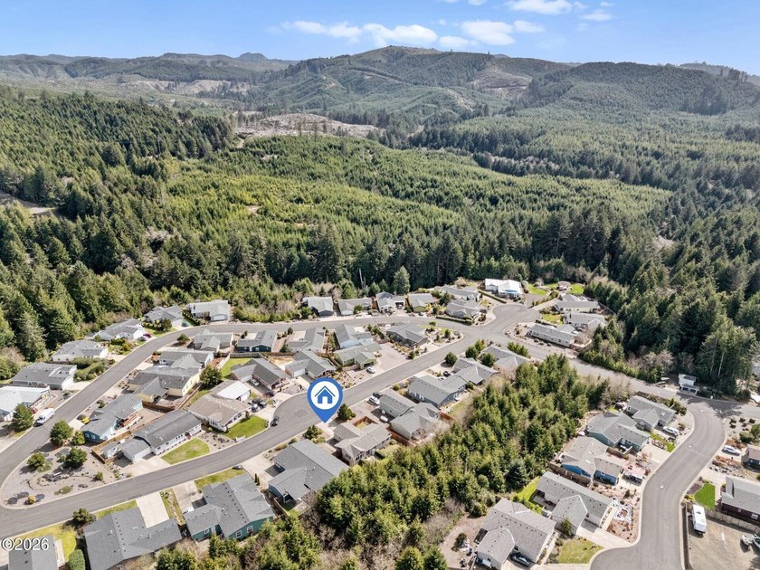 One word: Stonebridge! The highly desired Depoe Bay manufactured - photo 30