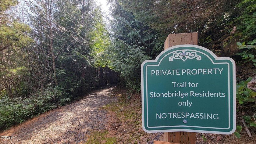 One word: Stonebridge! The highly desired Depoe Bay manufactured - photo 34
