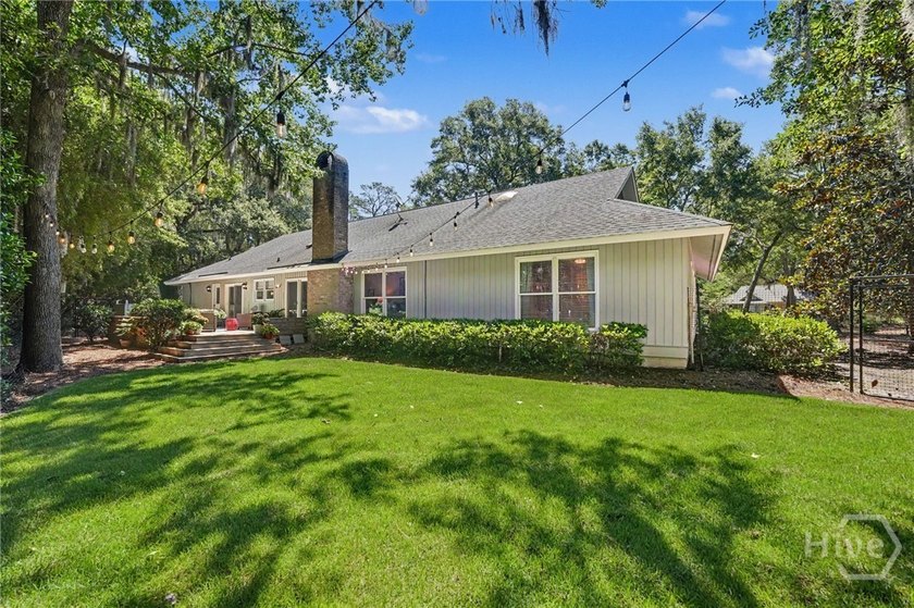 Welcome home to this beautifully maintained 4-bedroom, 2.5-bath - photo 50