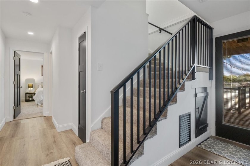 You will love this beautifully remodeled, partially furnished - photo 19