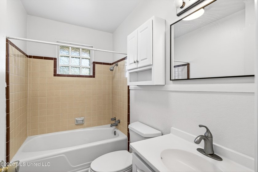 WOW !!! CHECK OUT THE NEW PRICE ON THIS CUTIE. RECENTLY UPDATED - photo 22