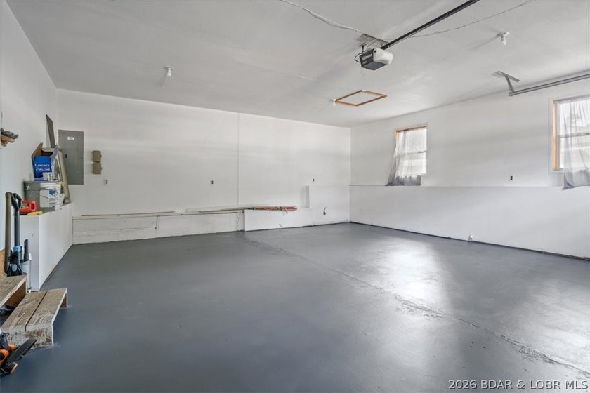 You will love this beautifully remodeled, partially furnished - photo 25