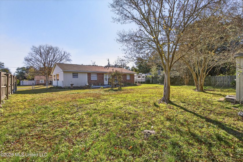 WOW !!! CHECK OUT THE NEW PRICE ON THIS CUTIE. RECENTLY UPDATED - photo 27