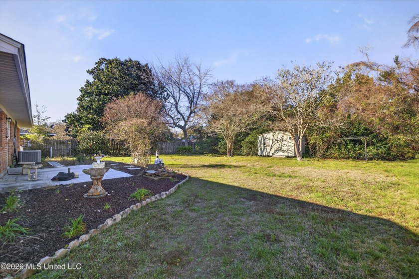 WOW !!! CHECK OUT THE NEW PRICE ON THIS CUTIE. RECENTLY UPDATED - photo 28